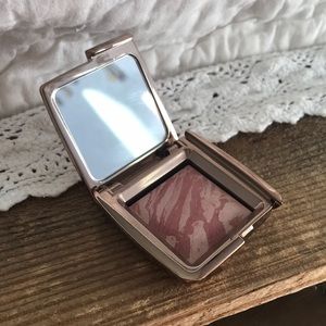 Hourglass Blush